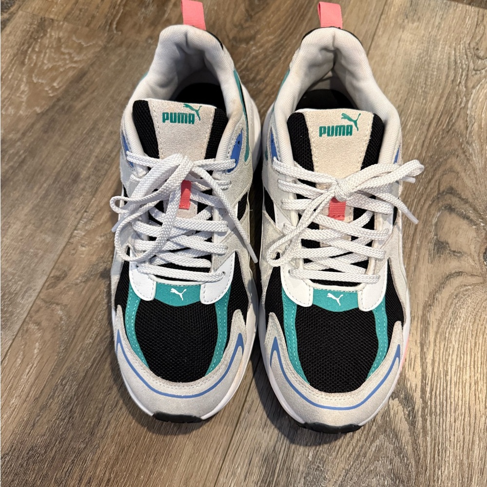 . PUMA Women's Hypnotic Leather Shoes, Black-White-Silver .Size 9.5